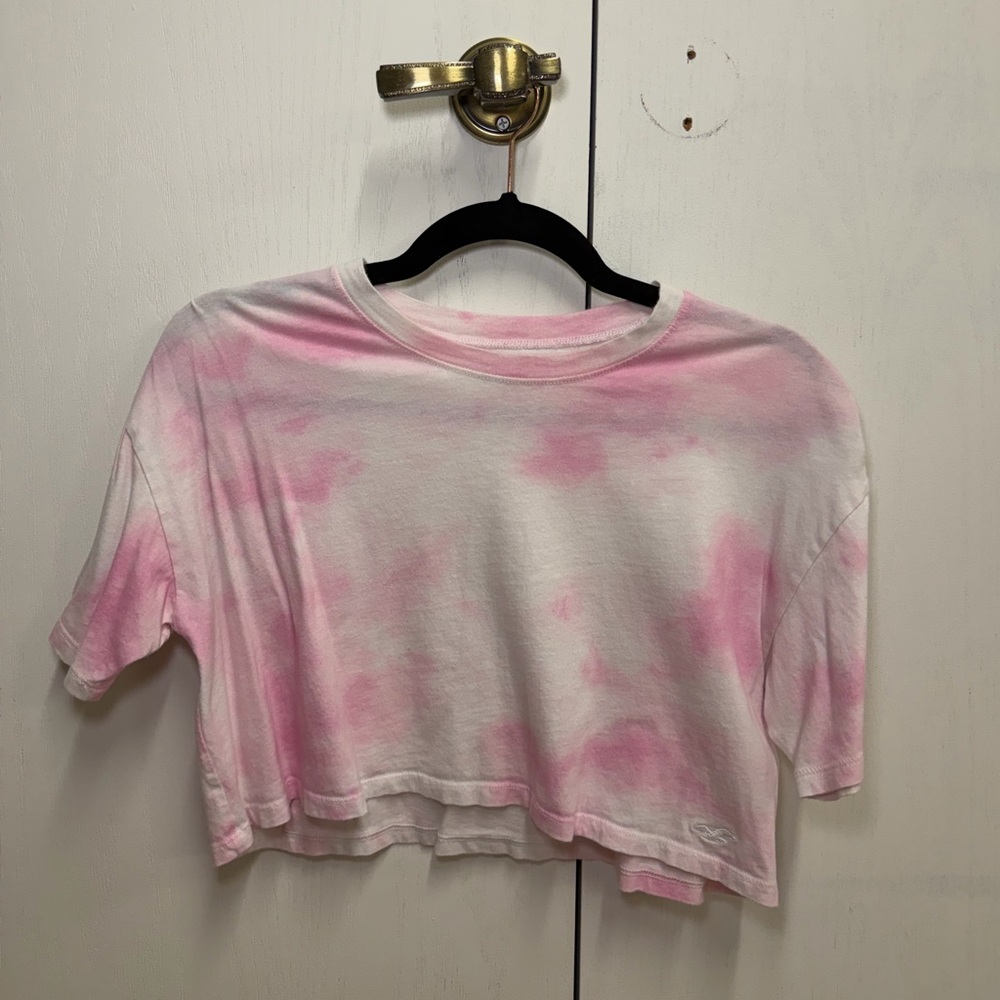 Hollister Pink and White Tie-Dye Crop Top